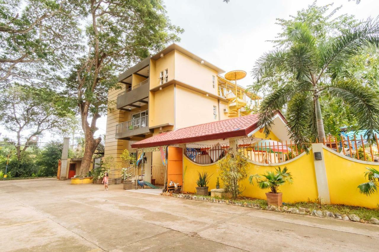 Hotel RedDoorz Premium @ Gabinete Road Palawan Puerto Princesa Exterior foto