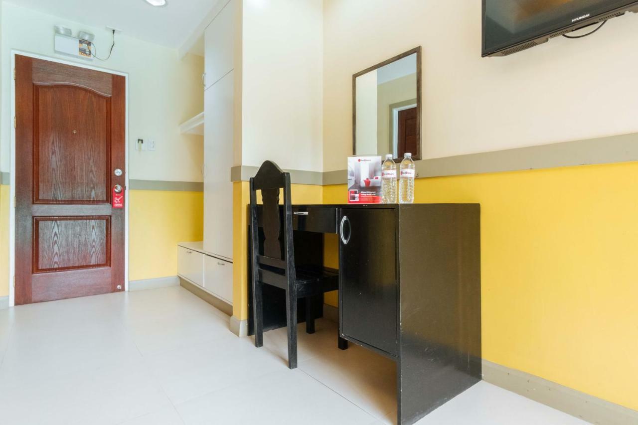 Hotel RedDoorz Premium @ Gabinete Road Palawan Puerto Princesa Exterior foto